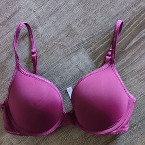 NWOT Victoria's Secret Pink T-Shirt Bra